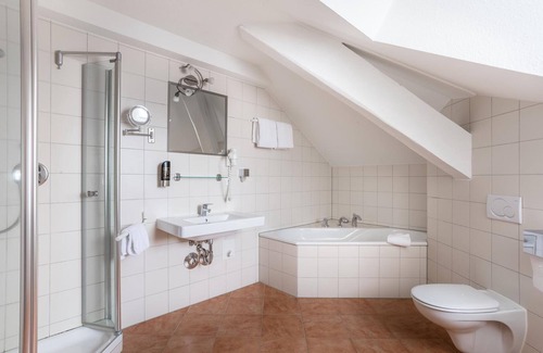 Bad Salzhausen Hotel | Kurhaushotel Bad Salzhausen