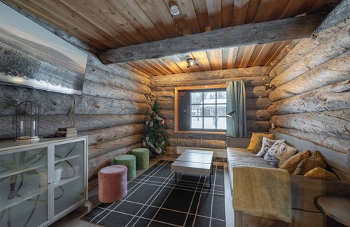 Saariselka Cabin | Kuukkeli Log Houses Porakka Inn