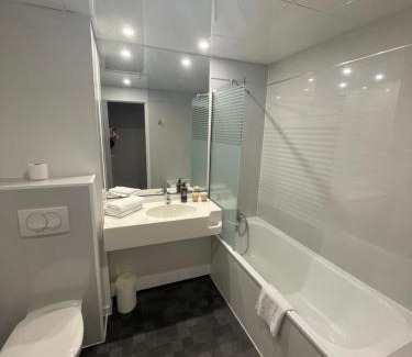 Dardilly Hotel | KYRIAD DIRECT LYON NORD - Dardilly