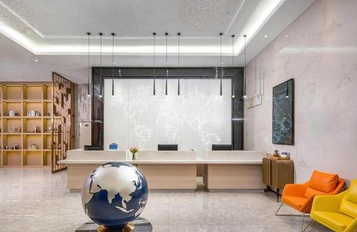 Gangbei District Hotel | Kyriad Hotel Guigang Wuyue Plaza Railway Station