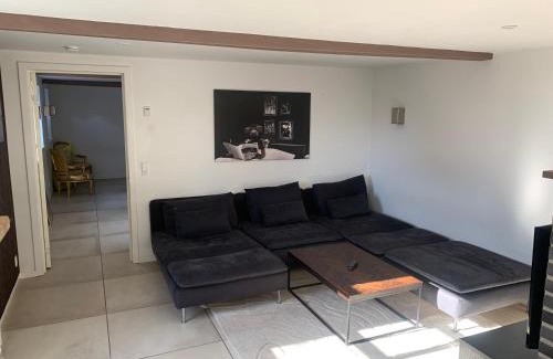 Bog By Apartment | Lækker lejlighed med lille have