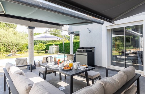 Fals House | L’Âme des Vignes - Climatisée avec piscine