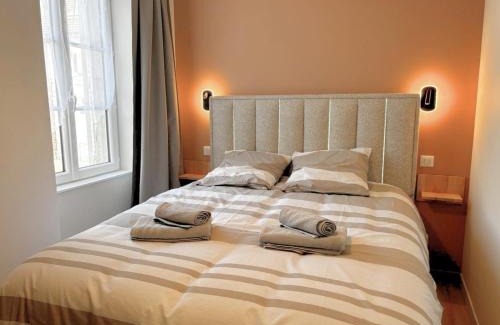 Lons-le-Saunier Apartment | L'échapée verte Grand T3 avec climatisation