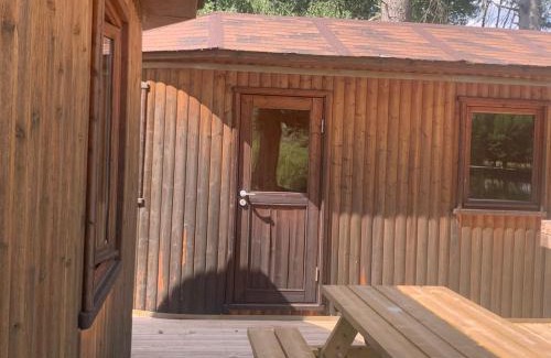 Roye Ski Chalet | L'Écorce & le Tanin - 2 cabanes cosy pour 4, pêche