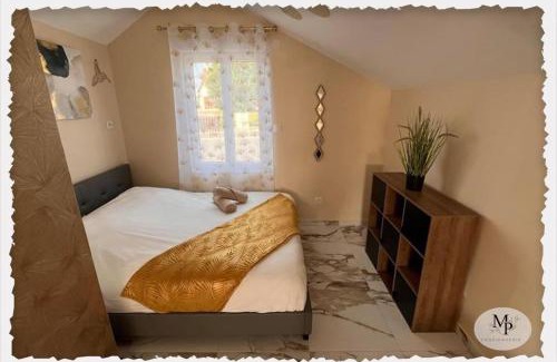 Pruniers-en-Sologne Apartment | L'écrin Bien-Etre-Studio Balnéo