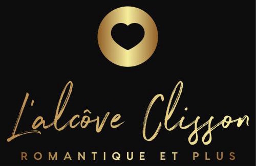 Clisson Apartment | L'alcôve Clisson-Love room- Gîte Romantique-SPA