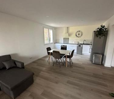 Vedene Apartment | L’Amistouso