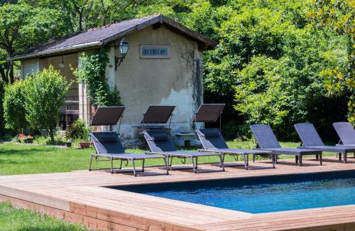 Issigeac House | L'ancienne gare d'Issigeac,piscine,grand terrain,4 personnes