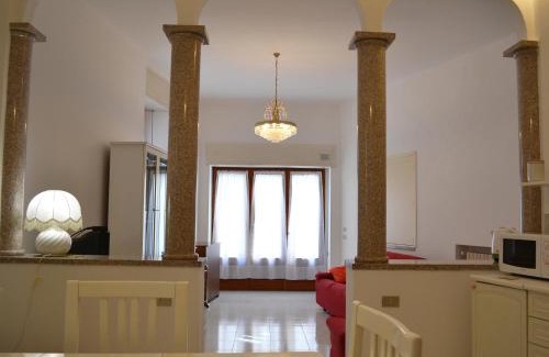 Lesa Apartment | L'Antico Borgo