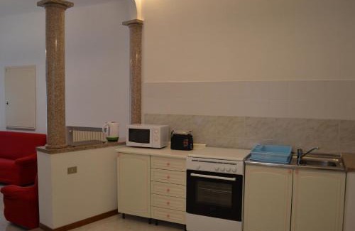 Lesa Apartment | L'Antico Borgo