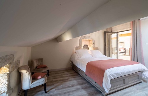 Casteljau Bed & Breakfast | L'Antre de Pierres - bed and breakfast and gites - Ardèche Méridionale