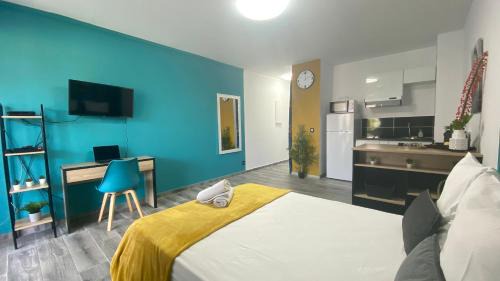 Cayenne Apartment | L'ATELIEr COSY