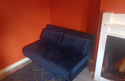 London Borough of Hounslow House | L'Auberge close Syon Lane Station and Heathrow