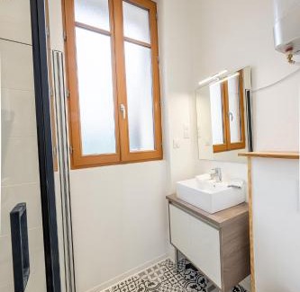 Saint-Quentin Apartment | L'avant-gardiste - Appart'Hotel Le Gatsby