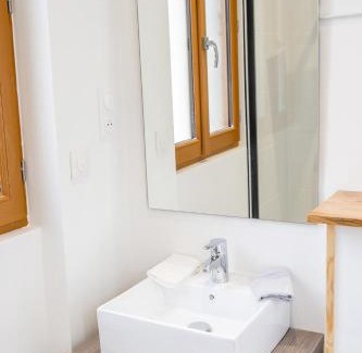 Saint-Quentin Apartment | L'avant-gardiste - Appart'Hotel Le Gatsby