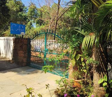 Vagator Apartment | L'AZUR Studio Cottage 2, Vagator Beach GOA