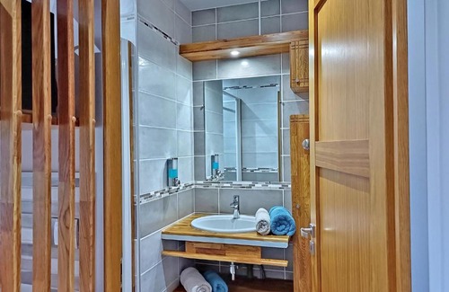 Pompejac Apartment | L'Escale Sud Gironde - Séjour en amoureux avec jacuzzi privatif - Piscine - Massage Traiteur & Brunch possibles