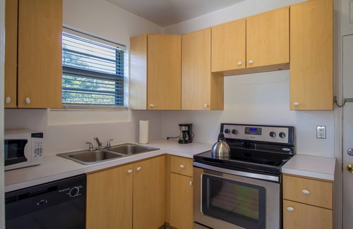 South Beach Condo | L'Etoile Apartments Part of the Oasis Casita Collection