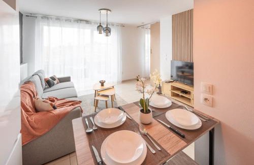 Lingolsheim Apartment | L'excellence-8min Aéroport-terrasse-Parking Privé