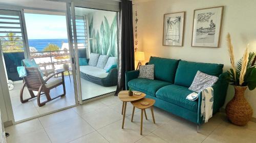 St Gilles-les-Bains Apartment | L'Hémisphère Sud, vue sur mer & port