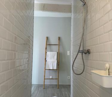 Mejannes-les-Ales Villa | L'Hacienda