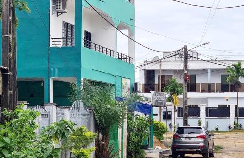 Douala Apartment | L'IMMEUBLE QUEEN M.N.M