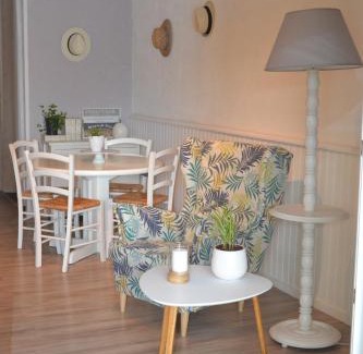 Capestang Apartment | L'instant Canal