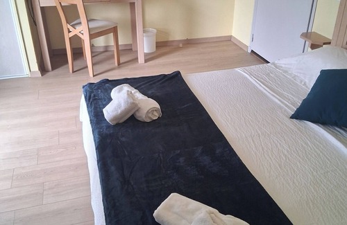 Saint-Andre-de-Najac Hotel | L'instant Mont le Viaur