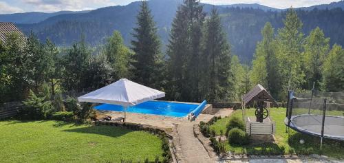 Mykulychyn House | L-Khutir Cottage7