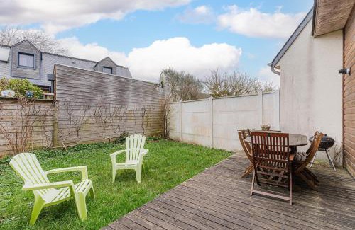 Bernieres-sur-Mer House | L'Opalou - Plage à 5min parking privé