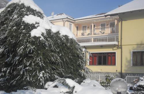 Inverso Pinasca Hotel | L'Ostu del Povr-Om