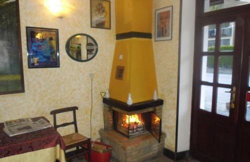 Inverso Pinasca Hotel | L'Ostu del Povr-Om