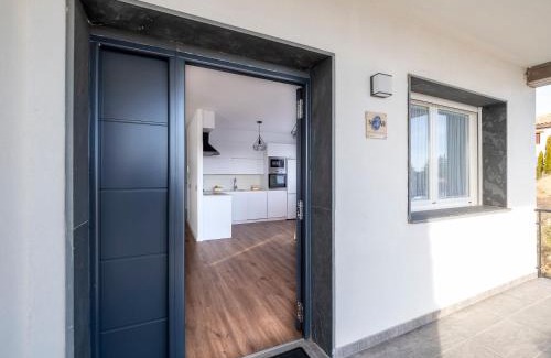 Las Navas Del Marques House | La Atalaya