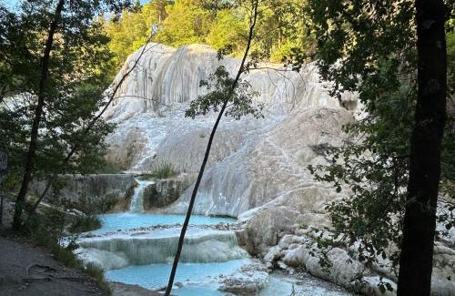 Bagni San Filippo Apartment | La Balena Rosa