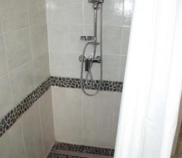 Le Pradet Bed & Breakfast | La Bastide des Pins