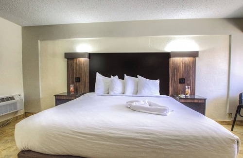 Seabreeze Park Hotel | La Bella Oceanfront Inn
