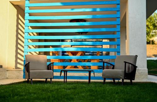 Somova House | La Belle Mouette