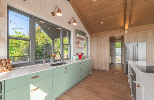 Saint-Joseph-de-la-Rive House | La Bergerie – BRAND NEW, Be among the first!