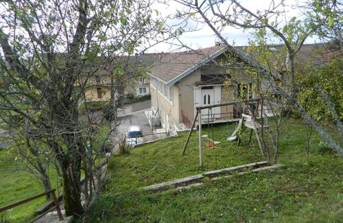 Etival Apartment | la berlie du jura