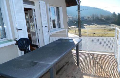 Etival Apartment | la berlie du jura