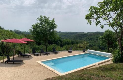 Saint-Crepin-et-Carlucet House | La bichonelle - marronnier pour 2