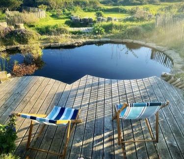 Plogoff Bed & Breakfast | La Bulle d'EMBRUNS d'HERBE