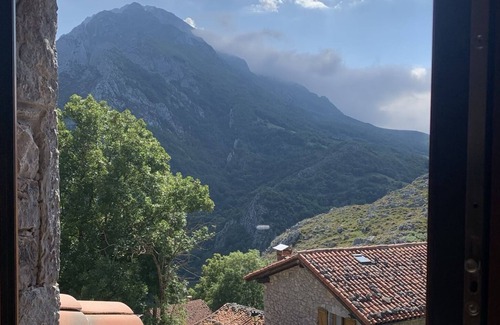 Sotres House | La Cabaña de Severina