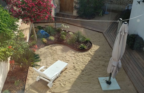 LʼAiguillon-sur-Mer House | La Cabane de la Mer 4 bedrooms 8 people