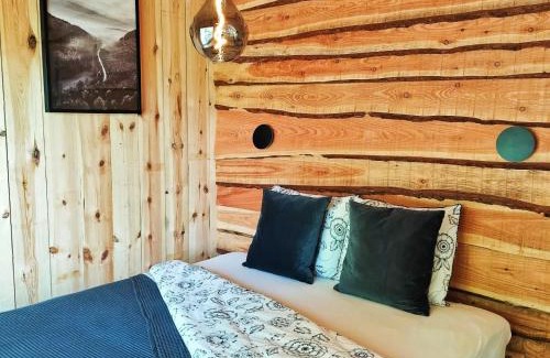 Sainte-Ode Cabin | La Cabane d'Ode