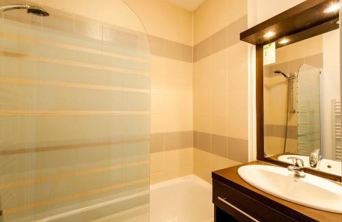 Cabries Apartment | La Cabre d'Or - Duplex avec piscine partagée