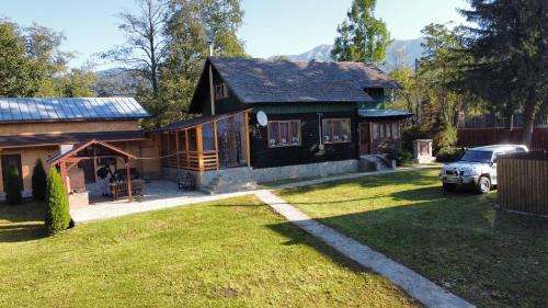 Cheia House | La Canton Cheia