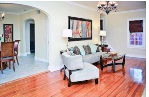 Southside House | La Casa de David