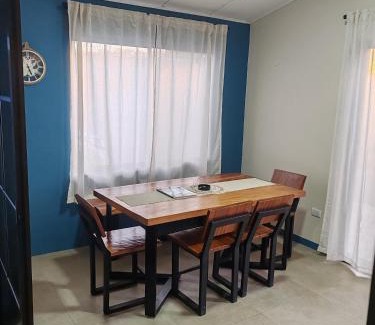 Bandera House | La Casa de Papi.