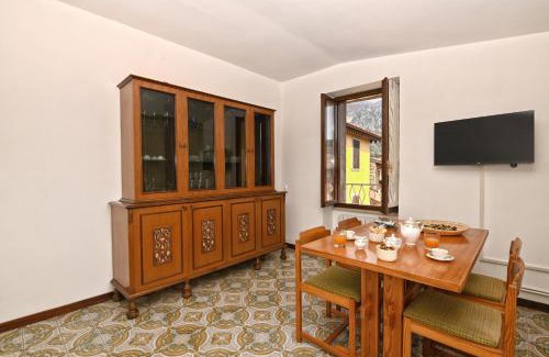 Bogliaco Apartment | La Casa del Vento - Appartamento Montagna - Theater Home